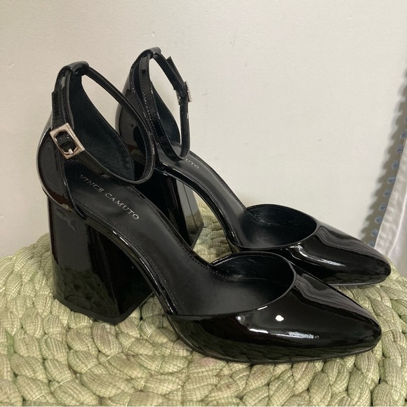 Vince Camuto Addilenz Black Patent Leather Chunky Heel Ankle Wrap Pump NWOB - Picture 2 of 11